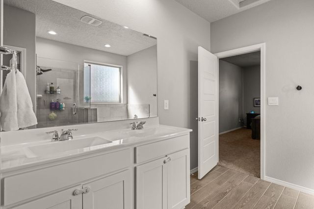 3200 Tazanita Loop SE, Rio Rancho, NM 87124