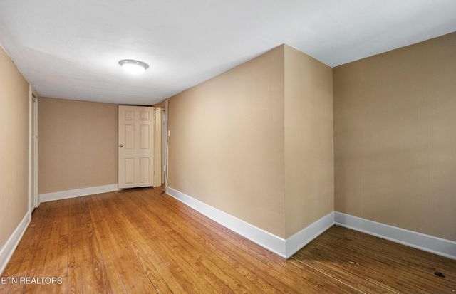 1200 Forest Ave, Maryville, TN 37804