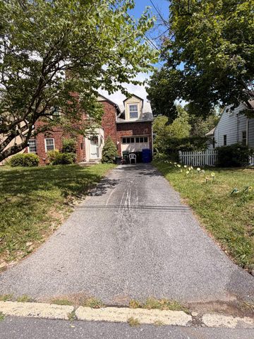 3806 HILLCREST RD, Harrisburg, PA 17109