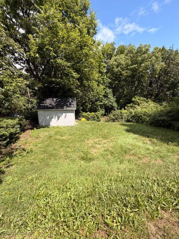 3806 HILLCREST RD, Harrisburg, PA 17109