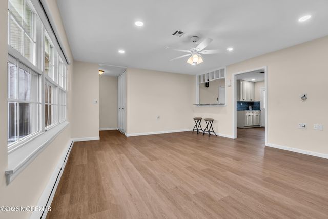 933B Thornhill Court, Lakewood, NJ 08701