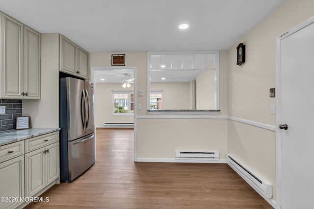 933B Thornhill Court, Lakewood, NJ 08701