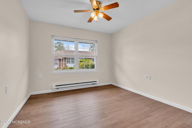 933B Thornhill Court, Lakewood, NJ 08701