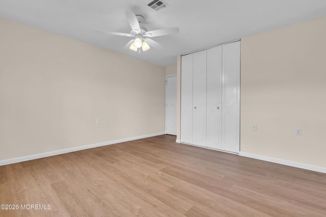 933B Thornhill Court, Lakewood, NJ 08701