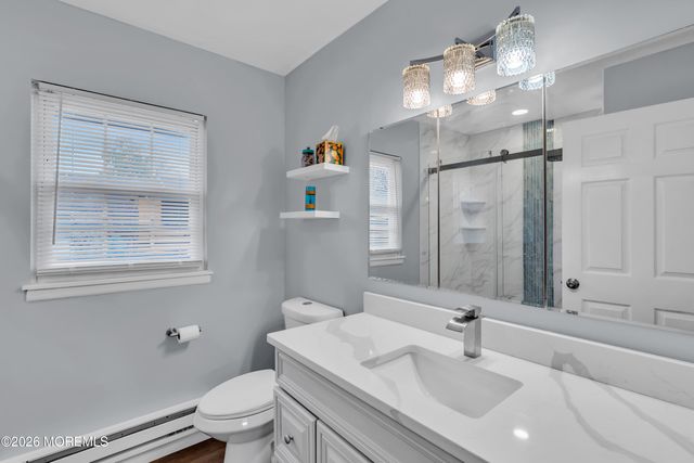 933B Thornhill Court, Lakewood, NJ 08701