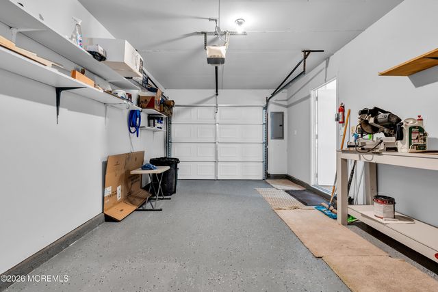 933B Thornhill Court, Lakewood, NJ 08701