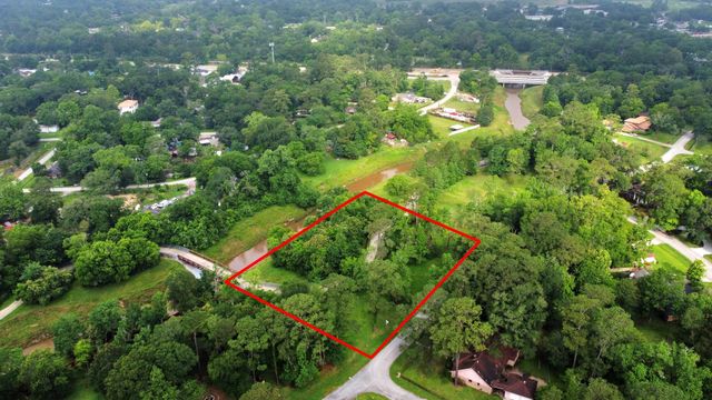 0 Bretshire Dr, Houston, TX 77016