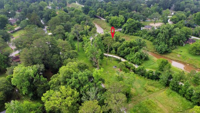 0 Bretshire Dr, Houston, TX 77016