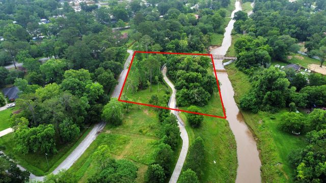 0 Bretshire Dr, Houston, TX 77016