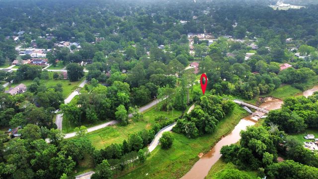 0 Bretshire Dr, Houston, TX 77016