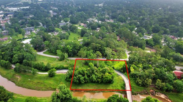 0 Bretshire Dr, Houston, TX 77016