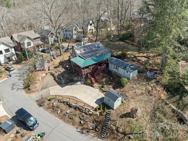 61 Hibriten Drive, Asheville, NC 28801