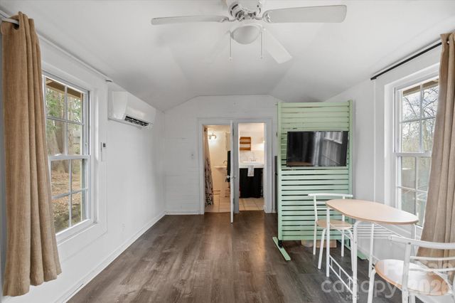 61 Hibriten Drive, Asheville, NC 28801