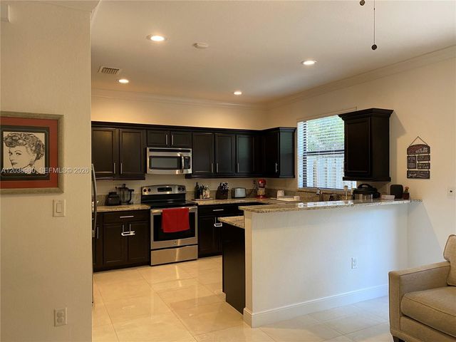 11725 SW 150th Place 11725, Miami, FL 33196