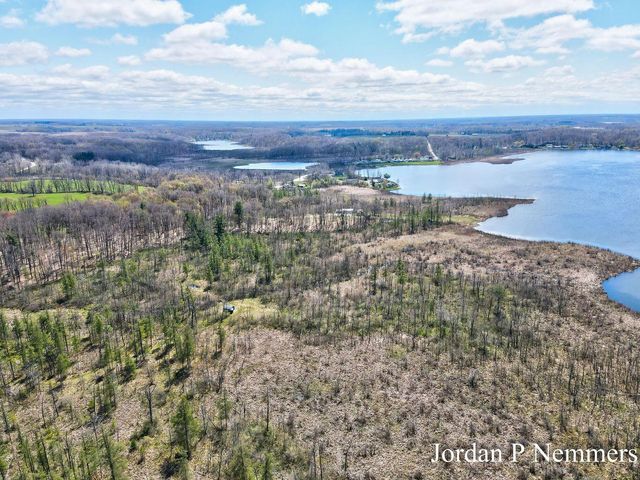 12375 Overlook Drive Ne, Oakfield Twp, MI 48838