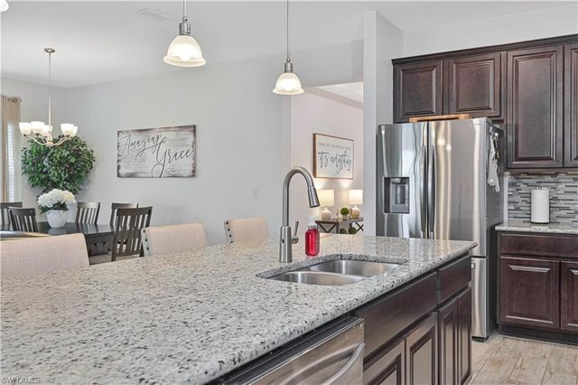 8784 Cascade Price CIR, North Fort Myers, FL 33917