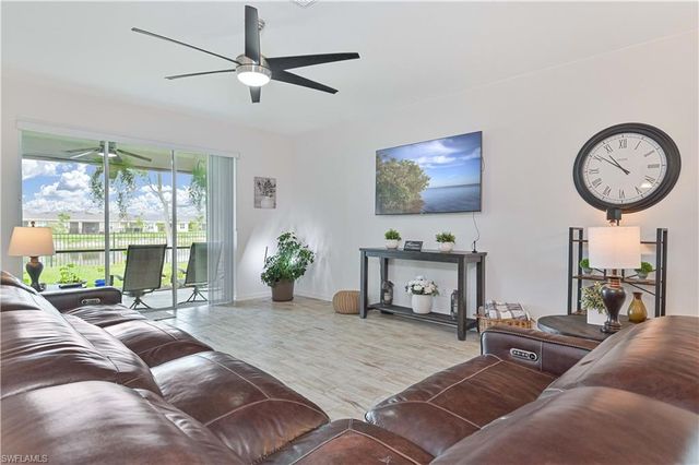 8784 Cascade Price CIR, North Fort Myers, FL 33917