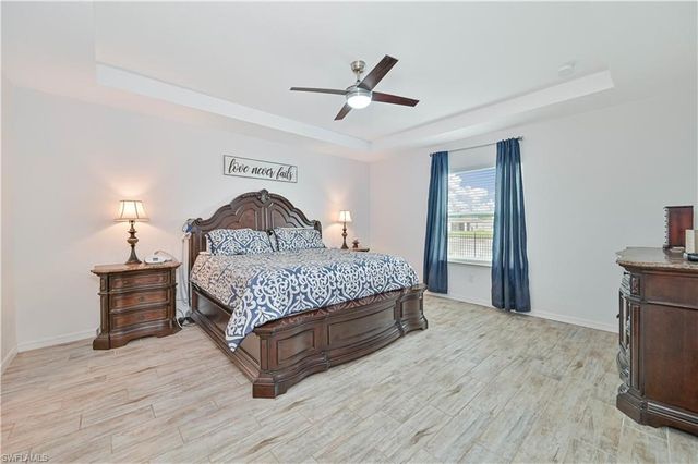 8784 Cascade Price CIR, North Fort Myers, FL 33917