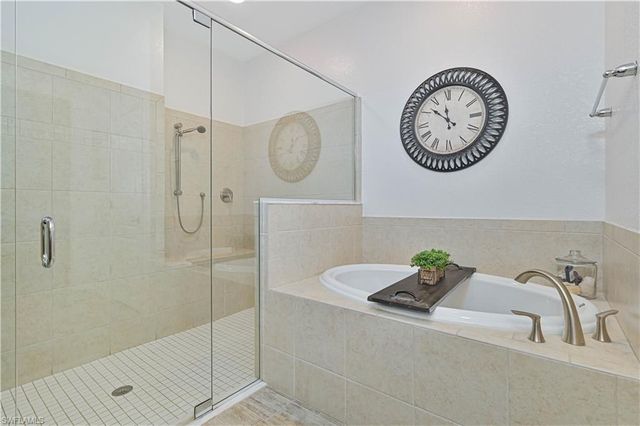 8784 Cascade Price CIR, North Fort Myers, FL 33917