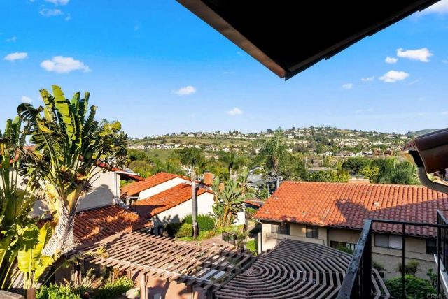 1915 Estrella De Mar Court A, Carlsbad, CA 92009