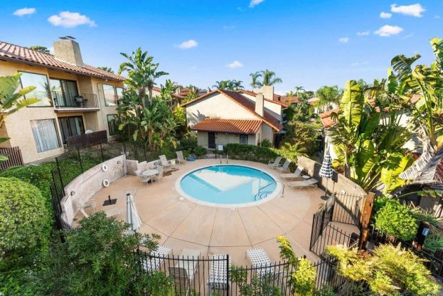 1915 Estrella De Mar Court A, Carlsbad, CA 92009