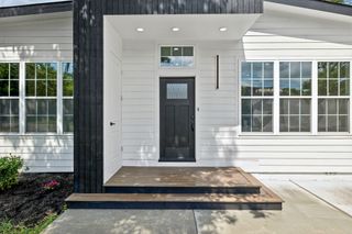 3003 Louise Dr, Nashville, TN 37211