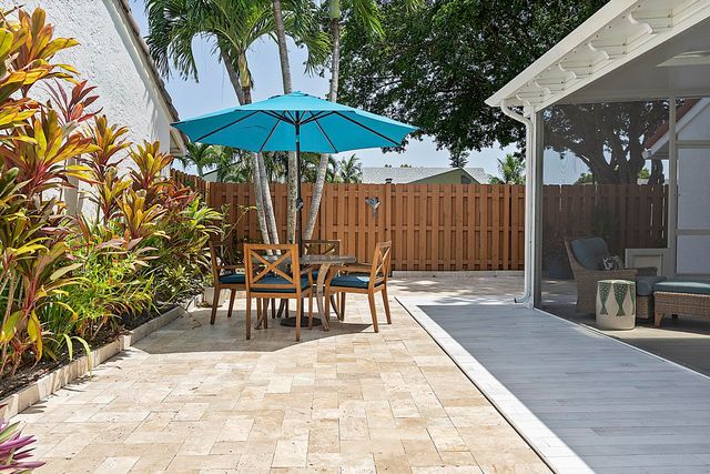 2130 NW 12th Street, Delray Beach, FL 33445