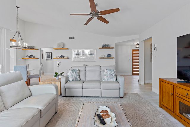 2130 NW 12th Street, Delray Beach, FL 33445