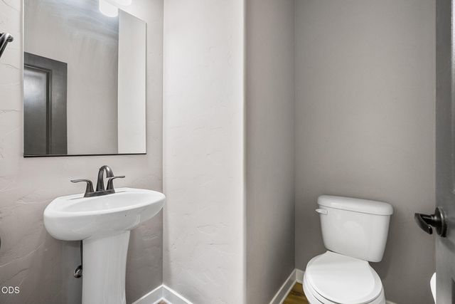61066 SE Sydney Harbor Drive, Bend, OR 97702