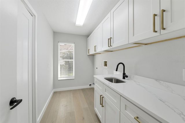 4268 LAS PALMAS WAY, Sarasota, FL 34238