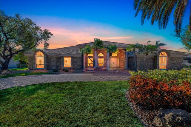 4268 LAS PALMAS WAY, Sarasota, FL 34238