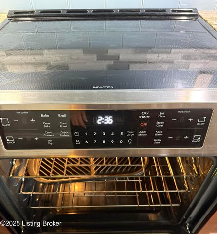 53 Lakeshore Dr, Clarksville, IN 47129