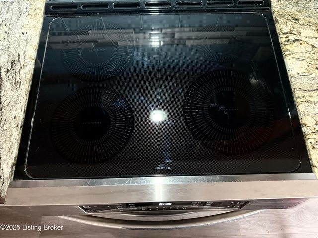 53 Lakeshore Dr, Clarksville, IN 47129