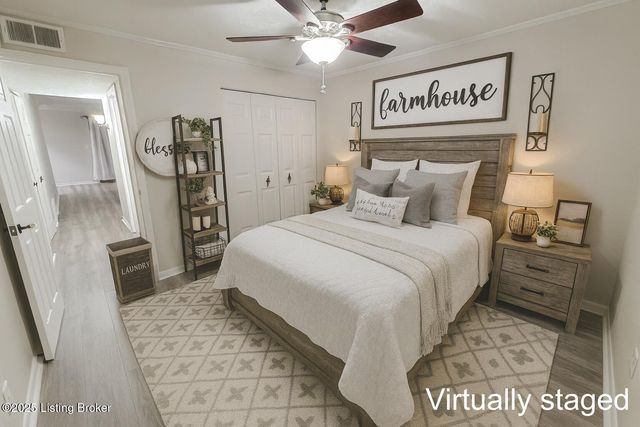 53 Lakeshore Dr, Clarksville, IN 47129