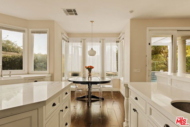 23216 Park Corniche, Calabasas, CA 91302