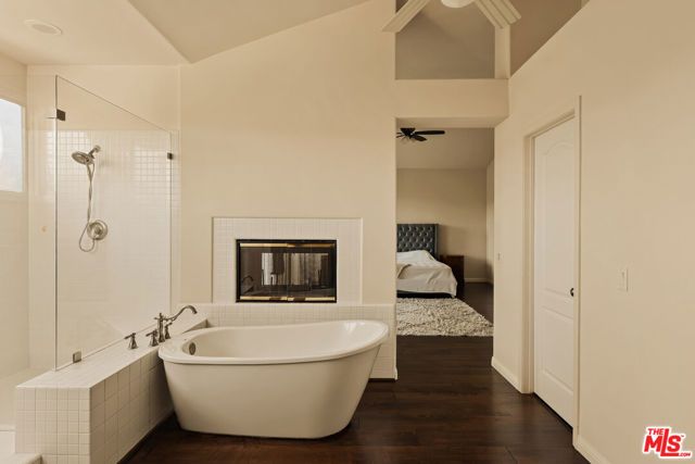 23216 Park Corniche, Calabasas, CA 91302