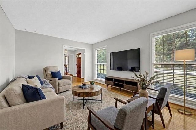 5201 Beechwood Forest Drive, Lithonia, GA 30038