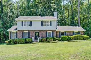 5201 Beechwood Forest Drive, Lithonia, GA 30038