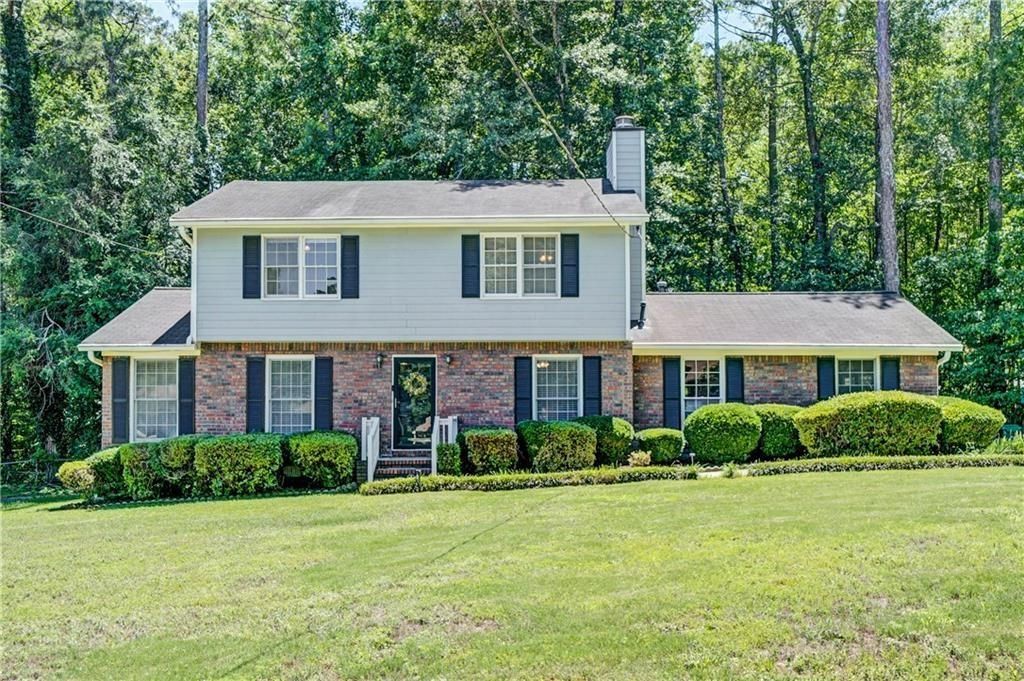 5201 Beechwood Forest Drive, Lithonia, GA 30038