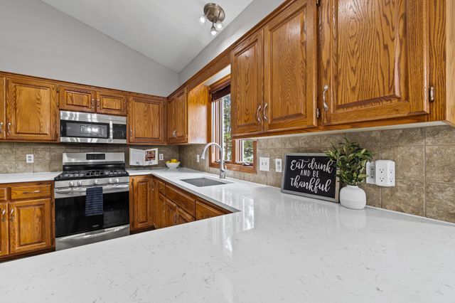 12455 Zea Street NW, Coon Rapids, MN 55433