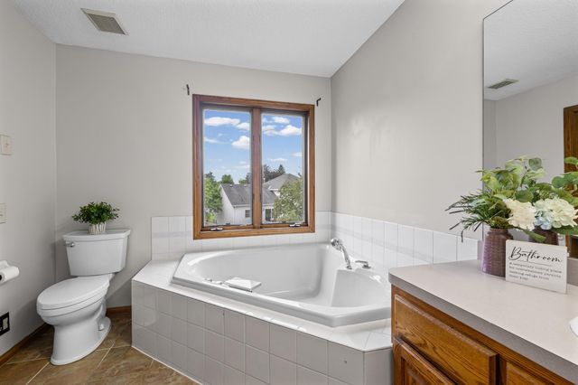 12455 Zea Street NW, Coon Rapids, MN 55433
