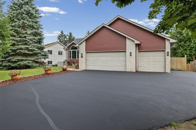 12455 Zea Street NW, Coon Rapids, MN 55433