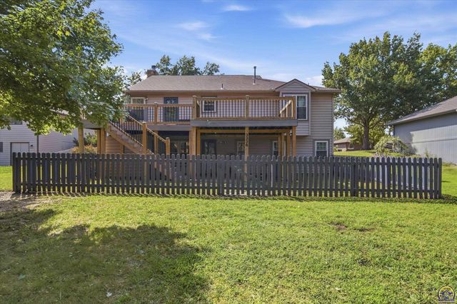 3336 SE Meadowview DR, Topeka, KS 66605