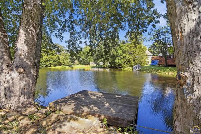3336 SE Meadowview DR, Topeka, KS 66605