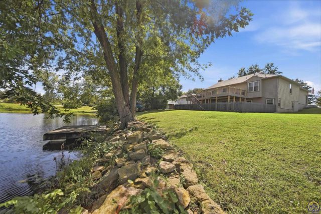 3336 SE Meadowview DR, Topeka, KS 66605