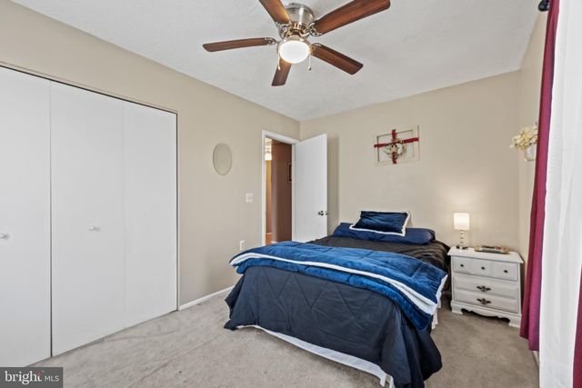 9 SPRUCE AVE, Hammonton, NJ 08037