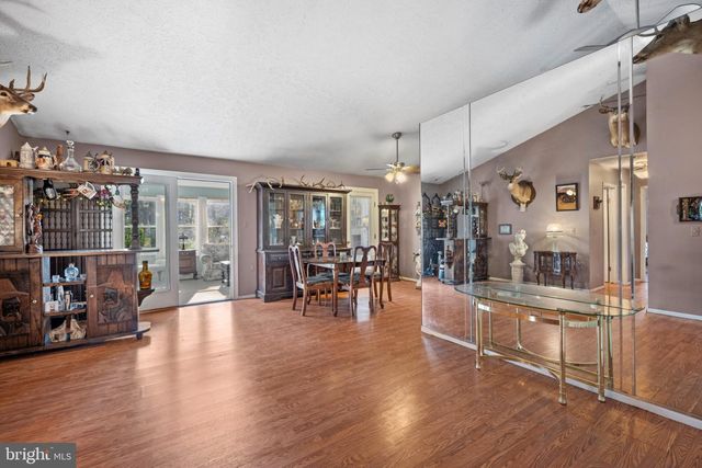 9 SPRUCE AVE, Hammonton, NJ 08037