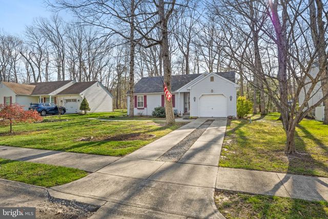 9 SPRUCE AVE, Hammonton, NJ 08037