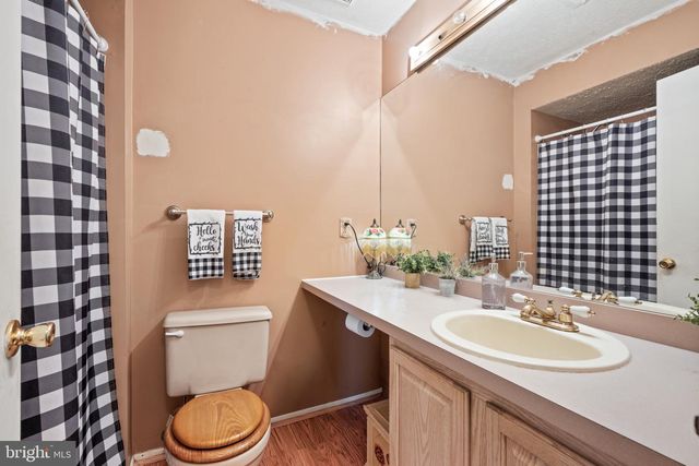 9 SPRUCE AVE, Hammonton, NJ 08037