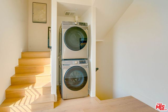 712 N. Chestnut Avenue, Los Angeles, CA 90042